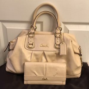 COACH PURSE AND MATCHING WALLET